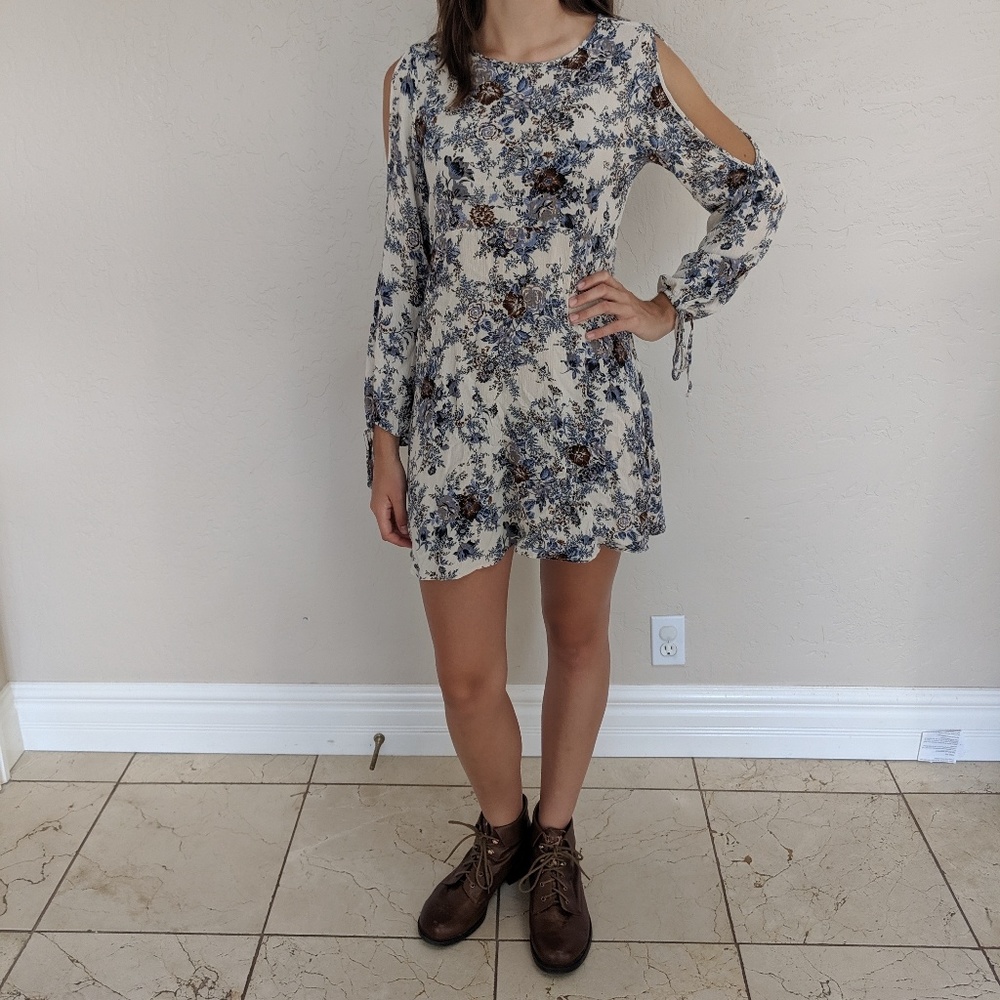 American Eagle Floral Dress